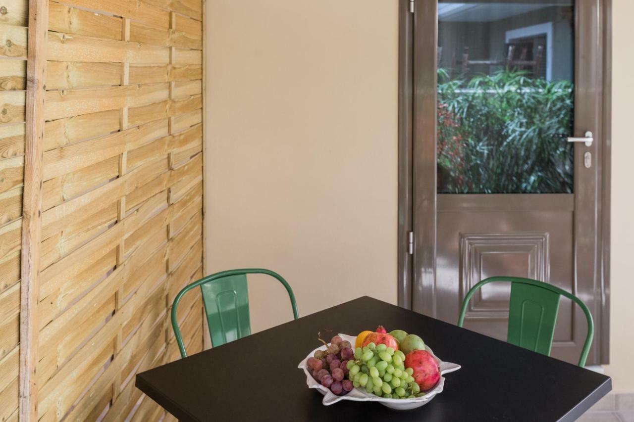 Aura Central Apartments อาร์กอสโตลี ภายนอก รูปภาพ