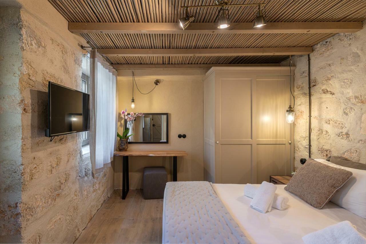 Aura Central Apartments อาร์กอสโตลี ภายนอก รูปภาพ