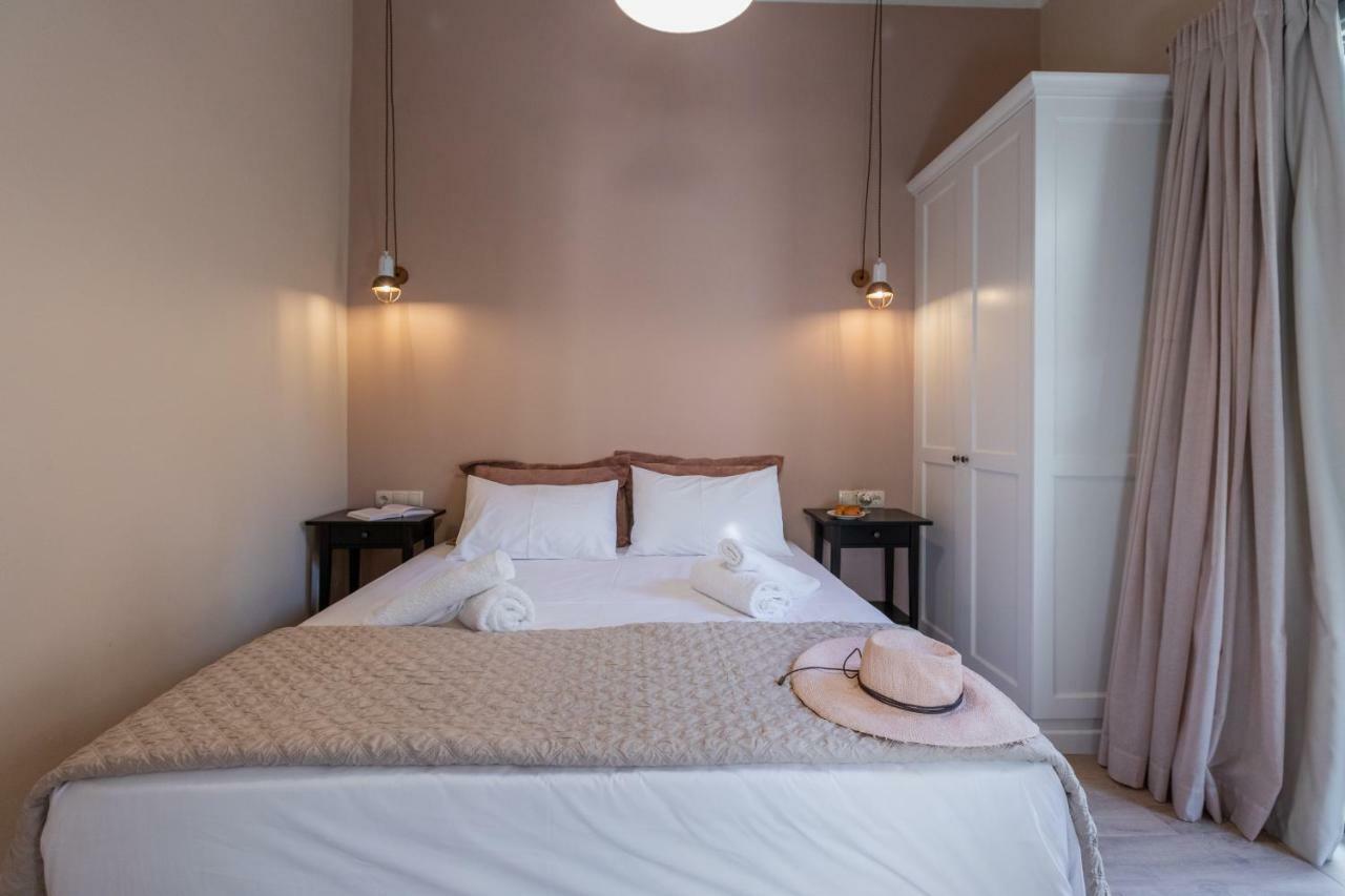 Aura Central Apartments อาร์กอสโตลี ภายนอก รูปภาพ